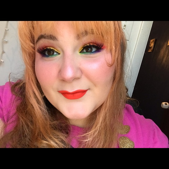 Meet your Posher, Serena - Picture 1 of 1